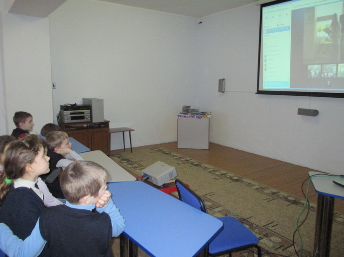 19 марта в  районной детской библиотеке  состоялась видеоконференция с детским писателем из Москвы Анной Гончаровой..
