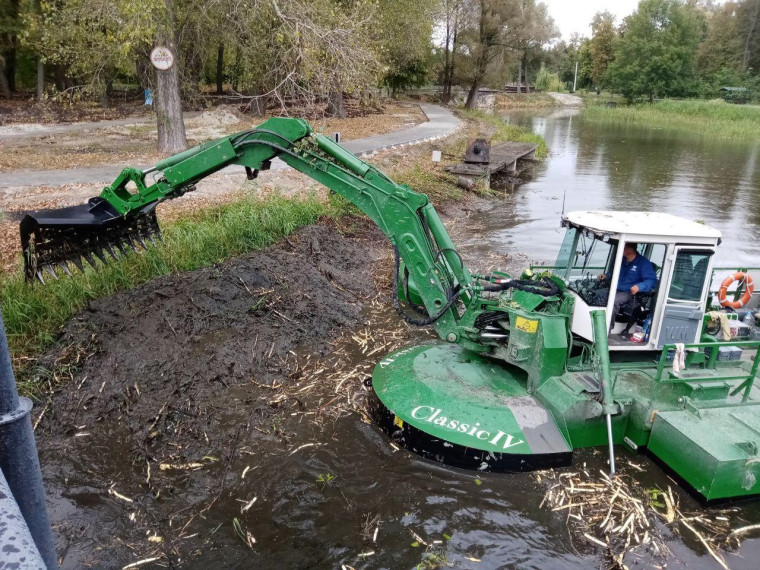 В Грайворонском округе начались работы по расчистке русла реки Ворсклы.