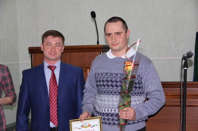 В Грайвороне отпраздновали День работников бытового обслуживания населения и жилищно-коммунального хозяйства.. В Грайвороне отпраздновали День работников бытового обслуживания населения и жилищно-коммунального хозяйства..