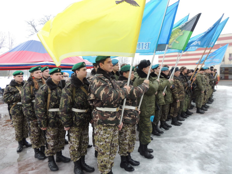 Курсанты военно–патриотического клуба «Ворон» приняли участие в областной акции «Марш-бросок в бессмертие».. Курсанты военно–патриотического клуба «Ворон» приняли участие в областной акции «Марш-бросок в бессмертие»..