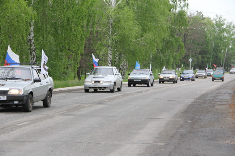 Сегодня в районе прошел автопробег по местам боевой славы, посвященный 70-ой годовщине Победы в Великой Отечественной войне..