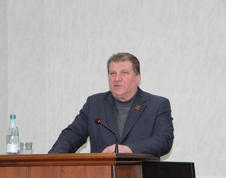 Геннадий Бондарев представил отчёт об итогах работы за 2022 год.