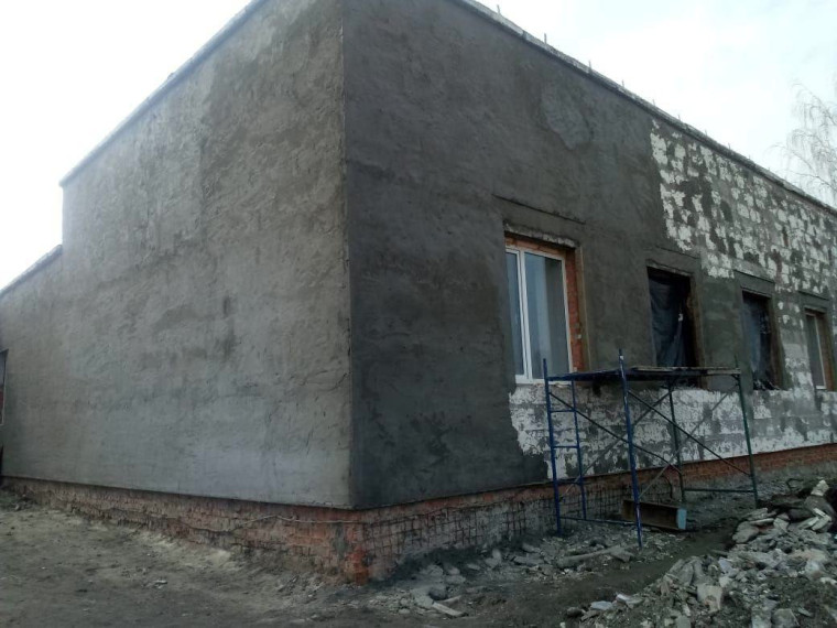 В Грайворонском горокруге продолжается капитальный ремонт Козинской школы.