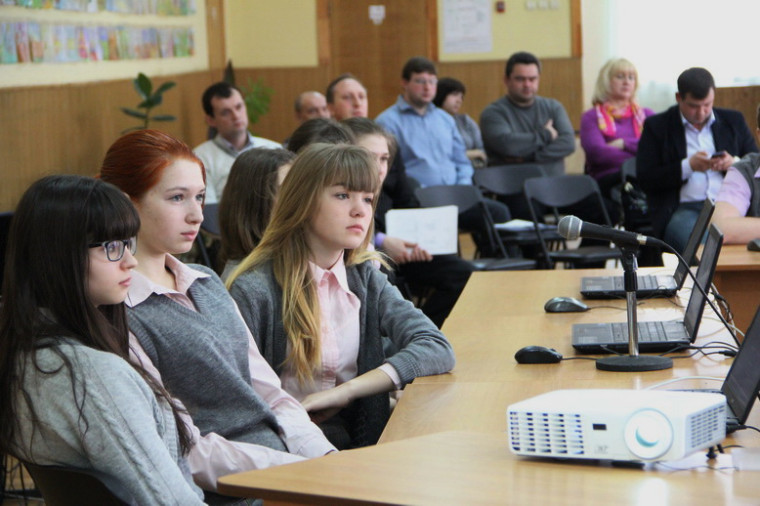 Участие в семинаре, организованном управлением образования администрации Грайворонского района при поддержке OOO «Autodesk» (Си-Ай-Эс) г. Москвы, приняли учащиеся  с 5 по 11 класс, учителя информатики и специалисты компании..