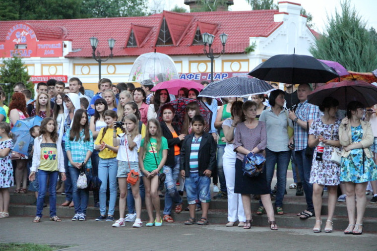 27 июня вместе со всей Россией грайворонская молодежь отпраздновала свой праздник..