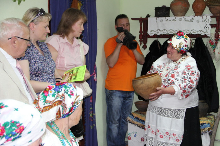 В прошедшую субботу сразу два сельских дома культуры - Безыменский и Козинский - подтвердили статус «модельный»..