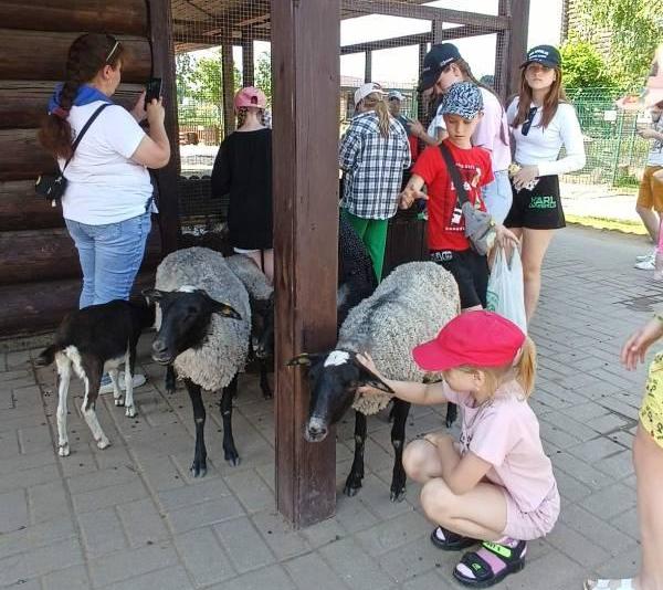 Дети из Грайворонского округа весело проводят каникулы в Ярославской области.