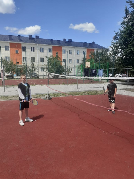 14 «дворовых тренеров» проводят занятия спортом на открытых площадках в Грайворонском горокруге.