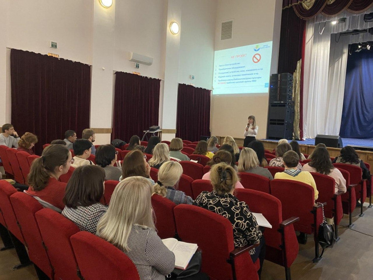 Региональный Ресурсный центр поддержки НКО «Вера» провёл выездной обучающий семинар в Борисовке.