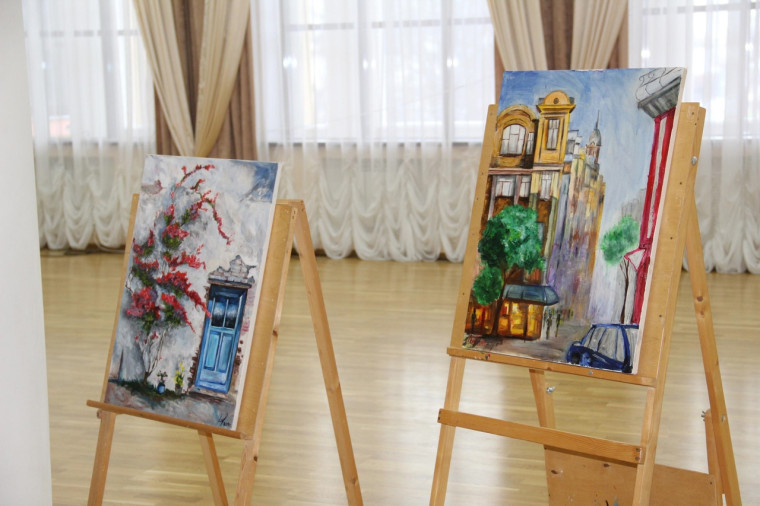 В Центре культурного развития села Головчино открылась выставка художника Богдана Кляпко.
