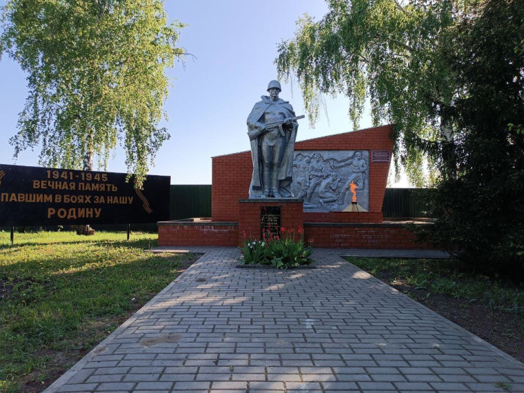 Ко Дню Победы в Грайворонском округе приведут в порядок памятники воинам, павшим в Великой Отечественной войне.
